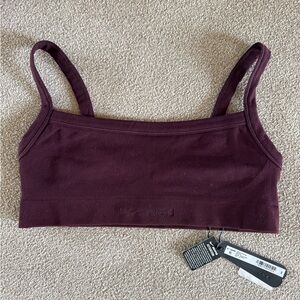 NWT Nike Skims Sports Bra size Medium in color Currant